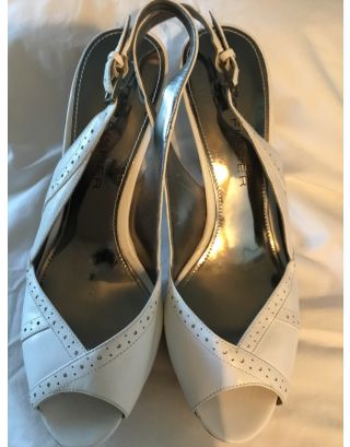 Marc Fisher white open toe heels 10