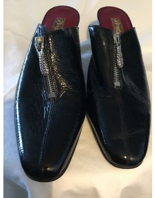 Brighton black slide
